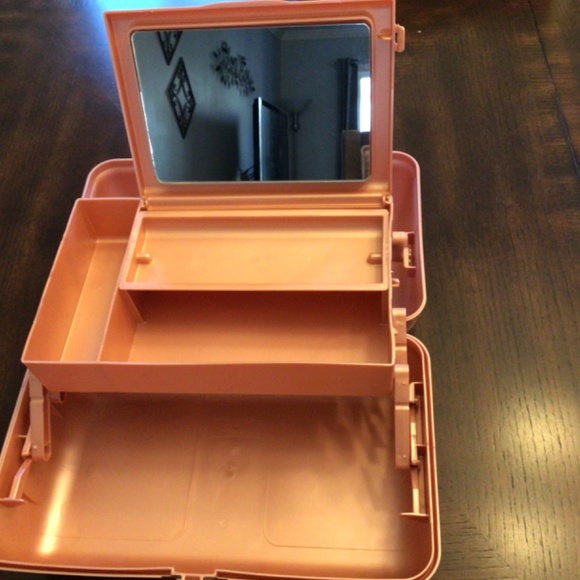 Brand new with tags Makeup case - Picture 2 of 2